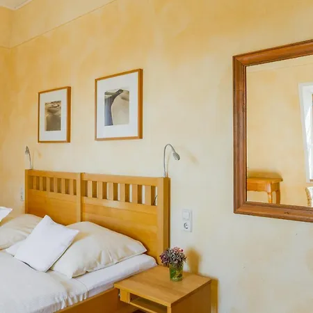 Hotel Kollektur 3*